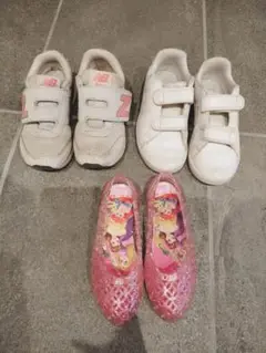 New Balance 404 スニーカーとプリンセス靴