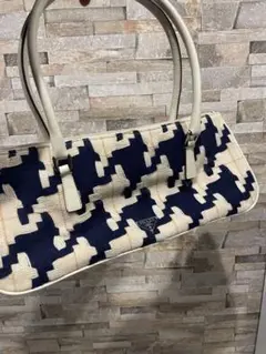 プラダ ハンドバッグ