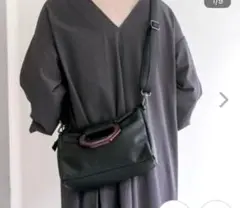 ear PAPILLONNER Dパーツショルダーバッグ ブラック