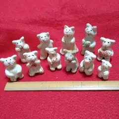 陶器製猫のフィギュア 11体セット