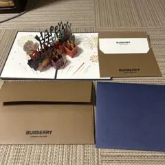 BURBERRY 誕生日ポップアップカード
