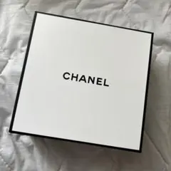 CHANEL ホワイトボックス 空箱