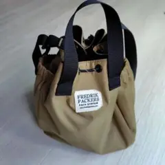 FREDRIK PACKERS ドローストリングショルダーバッグ