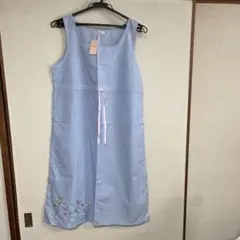 刺繍入り水色ノースリーブチュニック M-L 定価2500円