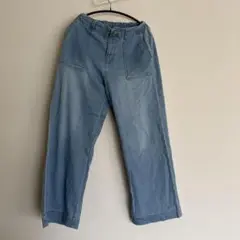 ライトブルー ワイドパンツ　夏、秋
