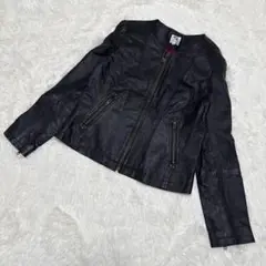 Item thumbnail for item a7b257e9-b4ec-4128-998c-36f557c83842