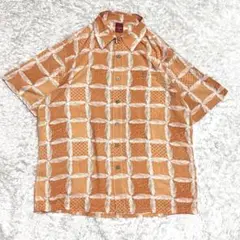 半袖シャツ　レーヨンシャツ　柄シャツ　アロハシャツ　ふわさら