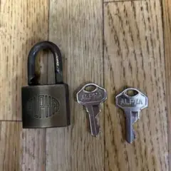 ALPHA 南京錠と2つの鍵セット