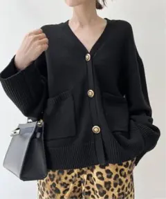【タグ付き】アパルトモン GOLD BUTTON V/N CARDIGAN