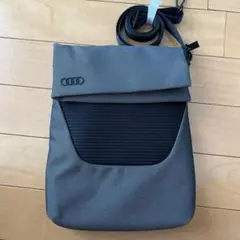 Audi ショルダーバッグ
