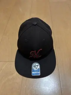 47 Mロゴ 黒 スナップバックキャップ