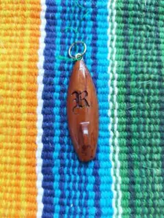 【Hawaii jewelry】ハワイコアウッド・サーフボード型ペンダントトップ