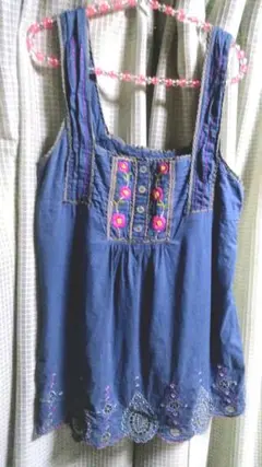 刺繍　花柄　袖なし　綿100%