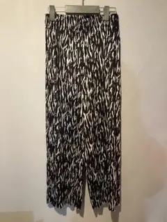 Cutie Blue ブラックホワイト