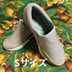 超お得adatto me ビジュー付きスリッポン ピンクベージュ Sサイズ 美品