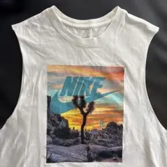 超美品　NIKE/ナイキ　グラフィックタンクトップ
