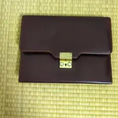 高級セカンドバッグ ITALY製 鍵付