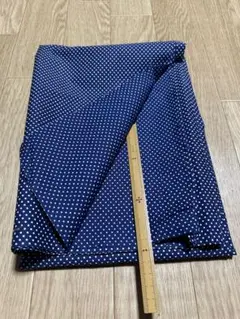 82昭和レトロ　ネイビー 水玉模様 生地　約90×160 未使用品