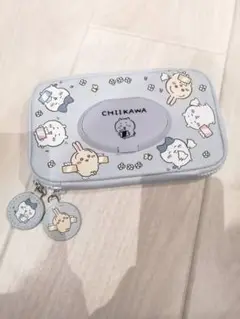 しまむら　ちいかわポーチ　ウェットティッシュ入れ