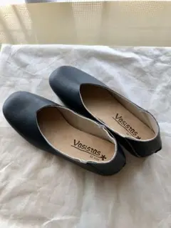 フラットシューズ　ブラック