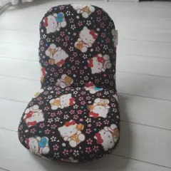 七福キティ　座椅子