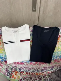 【美品】Tommy Hilfiger VネックTシャツ 2枚セット