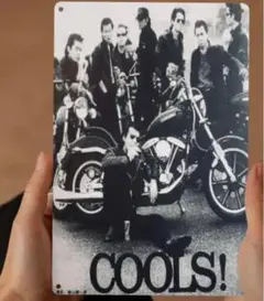 【輸入品】ブリキ看板/日本のロックンロールバンド「クールス」