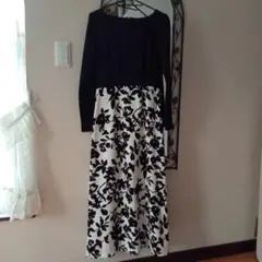 美品　IMAGEイマージュ　ドッキング花柄ワンピース