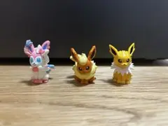 びっくらたまご　イーブイフレンズ