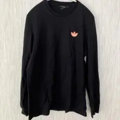長袖　ロンT カットソー　アディダス　Tシャツ