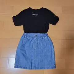 GU 黒Tシャツとデニムスカートセット