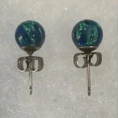 青と緑のピアス
