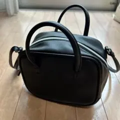 GU ショルダーバック 黒