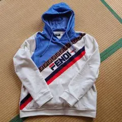 フェンディ マニア FILA コラボ パーカー クロップド フェンディ マニア FILA コラボ パーカー クロップド ロゴ 希少