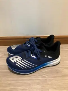 ニューバランス ランニングシューズ DynaSoft Flash 27cm