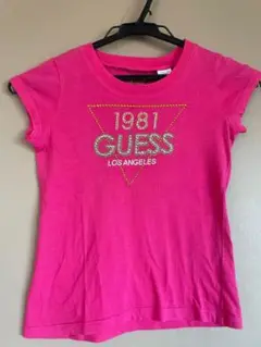 GUESS 1981ピンク Tシャツ