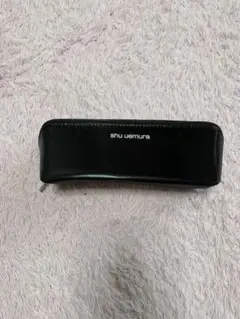 shu uemura ブラック ポーチ