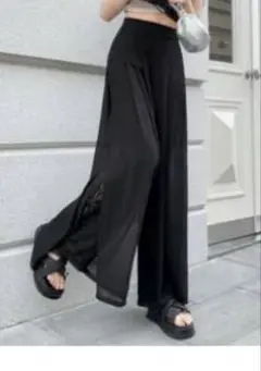 フレアパンツ　ワイドパンツ