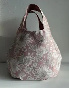 ころん♪ としたナイロンバッグ　ハンドメイド