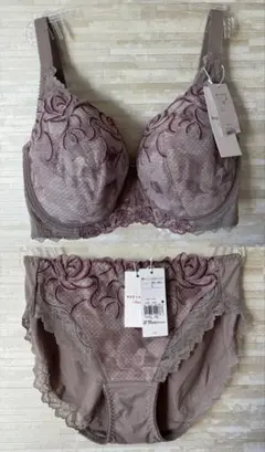 Item thumbnail for item f3581cf6-661c-42af-be79-d9ede6762c4c