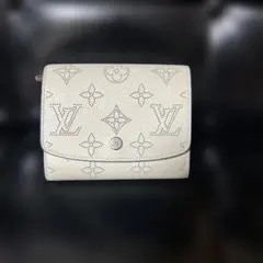 ルイヴィトン マヒナ ポルトフォイユ イリスコンパクト M69213