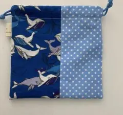 クジラ柄の手作り巾着袋