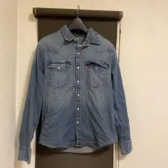 Levi's デニムシャツ　Sサイズ