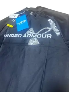 ⭐︎新品正規品　アンダーアーマーショートスリーブモックネック　XL