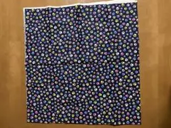 ハンドメイド　ネコ足跡　紺　生地　女の子 約50cm✖️100cm