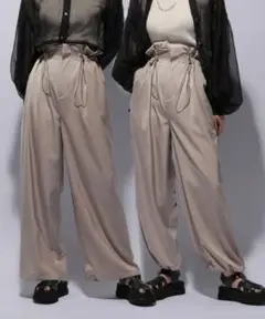 HARE サテンオーバーバルーンパンツ ベージュ