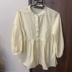 アベイル　ペプラムブラウス