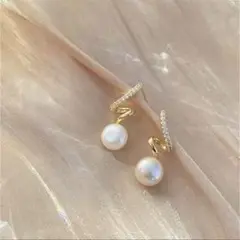 ✳️スネークラインピアス ゴールド パール　ジルコニア✳️只今SALE中✳️