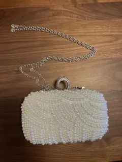 【ルルウィルビー Loulou Willoughby】パール刺繍クラッチ