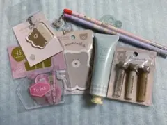 モコモカ雑貨&シールセット